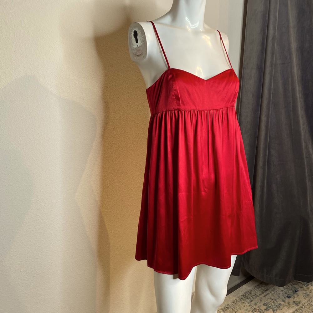 Cute spaghetti strap mini dress with pockets